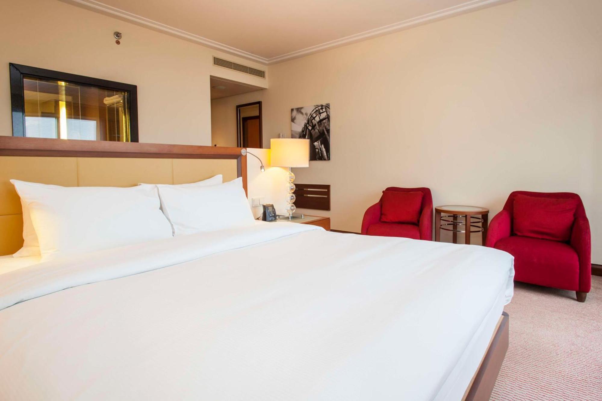Hilton Warsaw City Hotel Ngoại thất bức ảnh